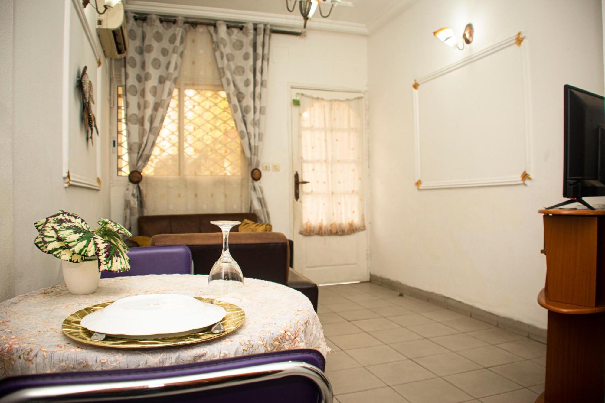 Clos D'Anthony Residence Bonanjo Ντουάλα Εξωτερικό φωτογραφία