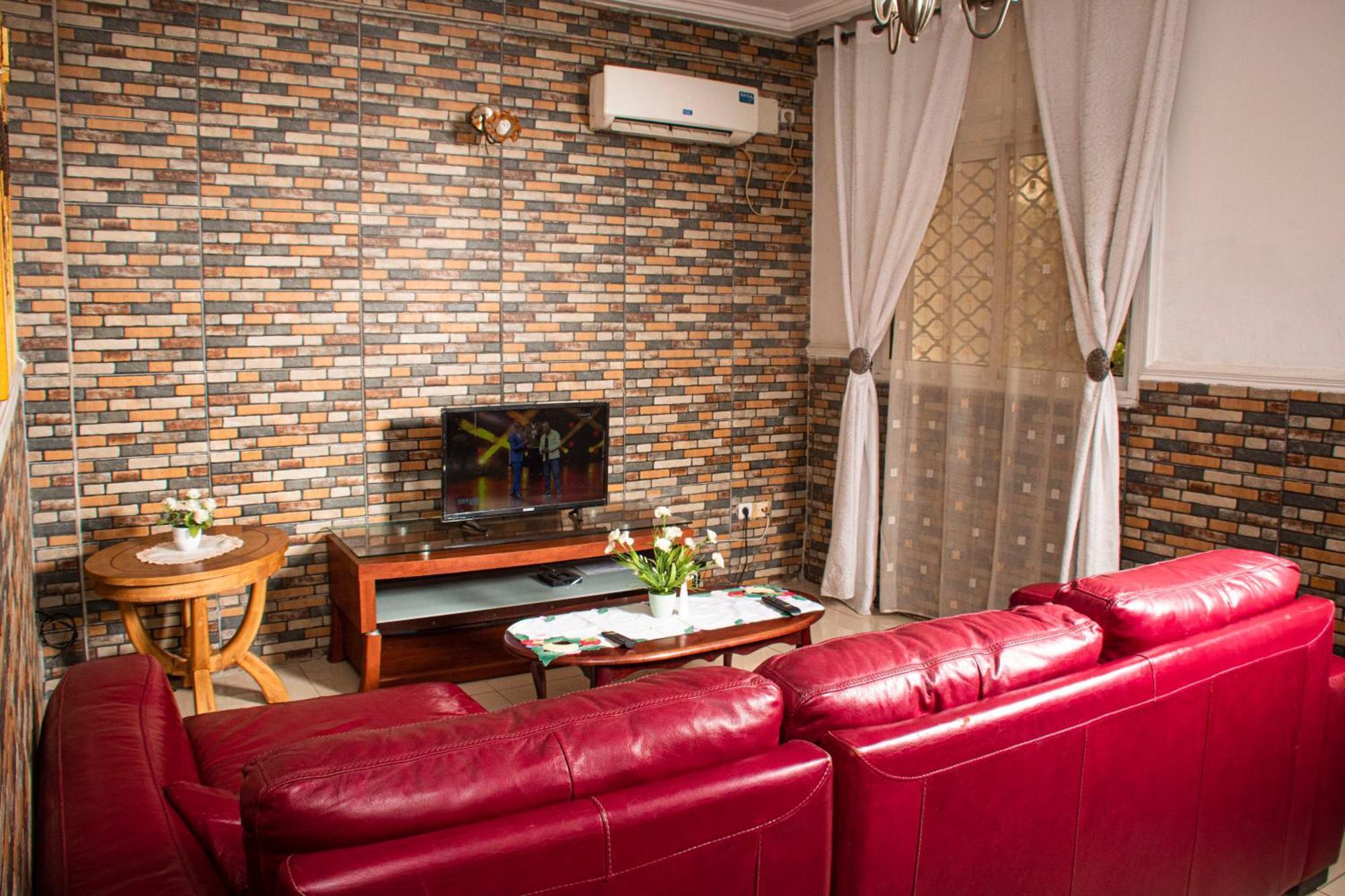 Clos D'Anthony Residence Bonanjo Ντουάλα Εξωτερικό φωτογραφία